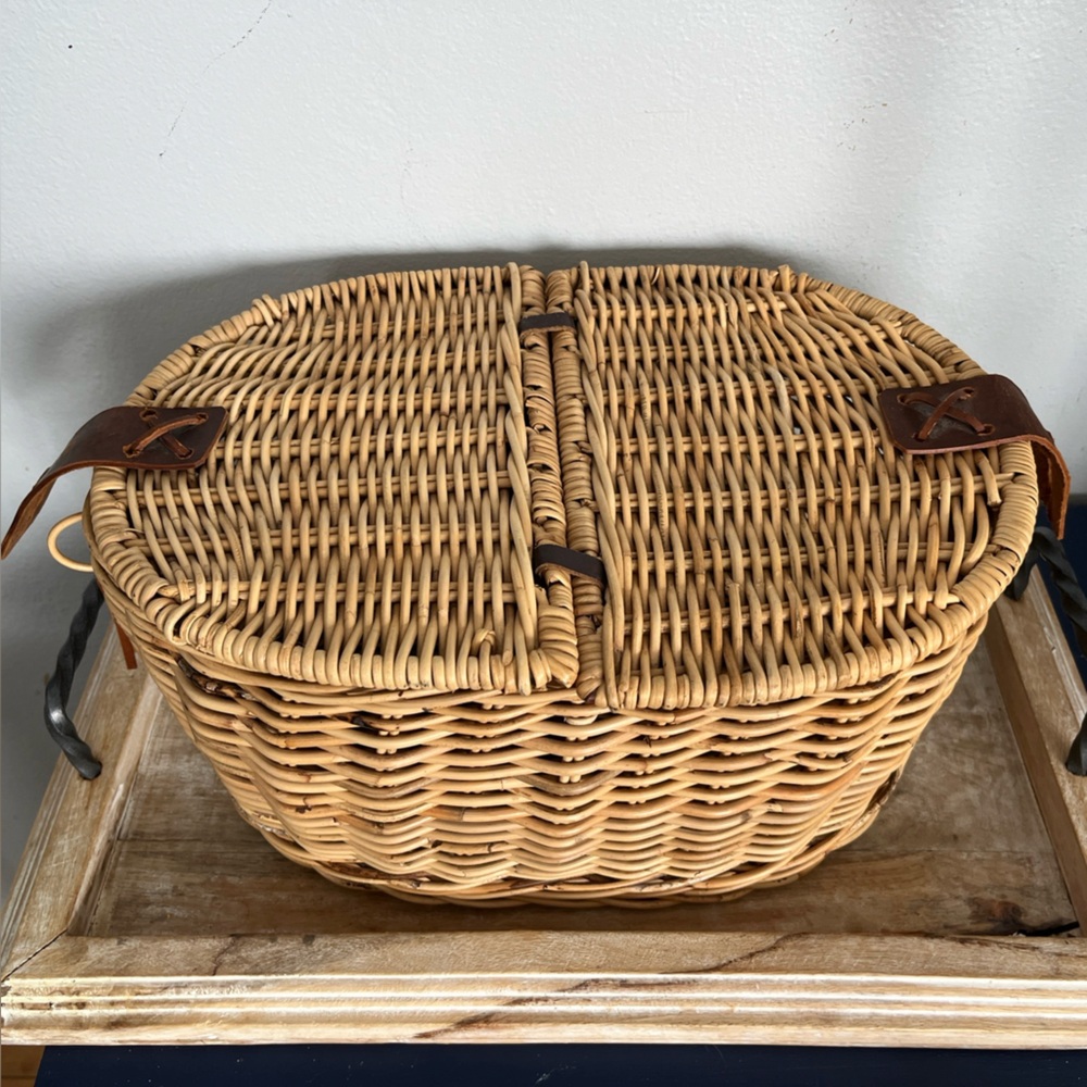 Vintage Oval Basket Double Sided Leather Toggle Straps 15" W x 9.5" D x 6.5" H